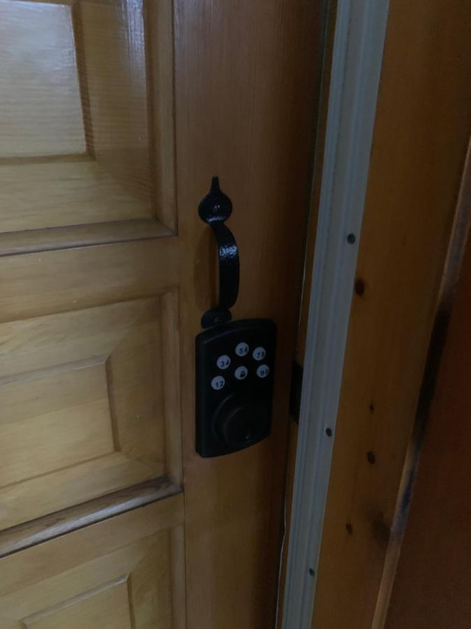 Havre Chez Guylaine Apartamento Laval Exterior foto